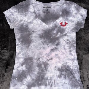 Gray tie-dye, low neck-line short sleeve shirt